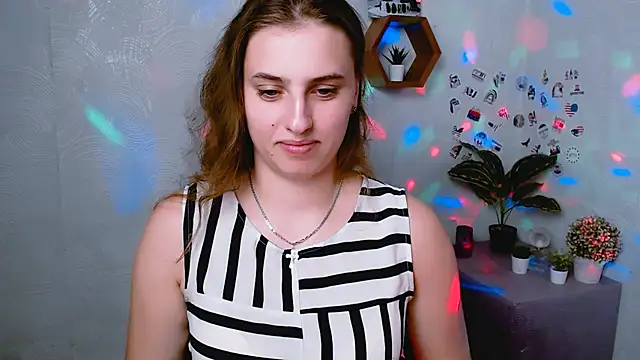 AmandaDimond  online show from September 14, 12:59 pm