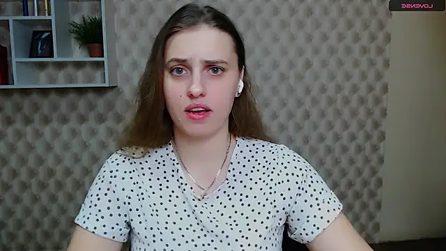 AmandaDimond  online show from December 15, 12:53 pm