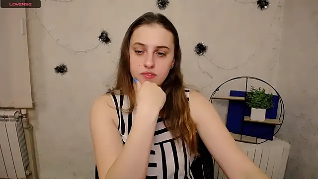 Snapshot of AmandaDimond_ chatting on March 18, 11:13 am AmandaDimond online show from March 18, 11:13 am