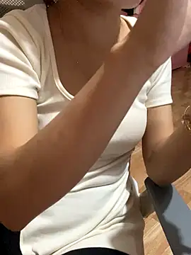 Snapshot of Mina048 chatting on October 4, 4:05 pm Mina048 online show from October 4, 4:05 pm