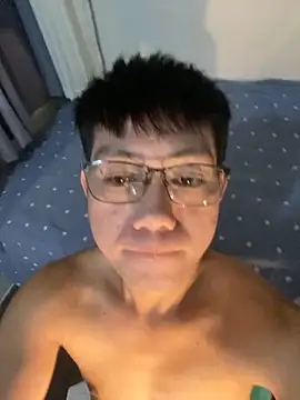 Snapshot of xshyboyx chatting on October 17, 4:26 am xshyboyx online show from October 17, 4:26 am