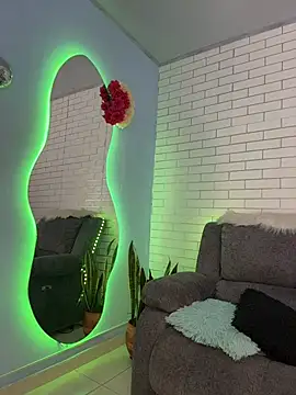 Snapshot of Im_Fernanda chatting on October 28, 10:08 am Im Fernanda online show from October 28, 10:08 am