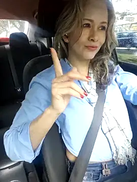 Snapshot of Miasiren chatting on March 24, 3:39 pm Miasiren online show from March 24, 3:39 pm