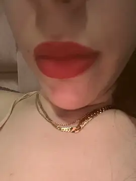 Snapshot of Mimisixo chatting on April 20, 10:33 pm Mimisixo online show from April 20, 10:33 pm
