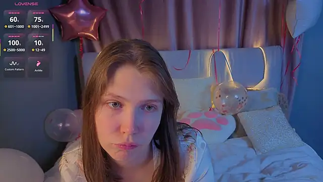 BeatrixCarIeton online show from October 4, 7:01 pm