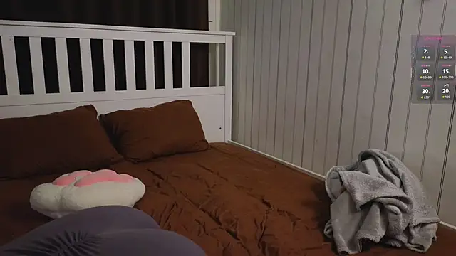 BeatrixCarIeton online show from October 17, 7:38 pm