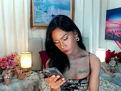 Snapshot of sassylatina chatting on November 10, 4:17 pm sassylatina online show from November 10, 4:17 pm