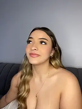 KYLIE JONES6 online show from October 17, 10:34 pm