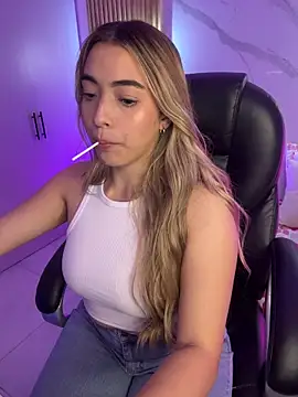 KYLIE JONES6 online show from July 3, 3:02 am
