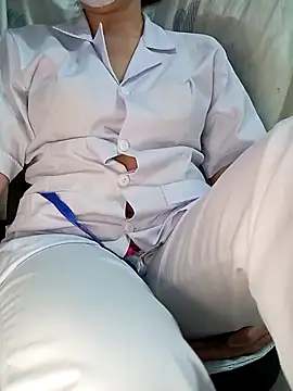 Snapshot of Ariana-Vy chatting on April 7, 2:12 am Ariana-Vy online show from April 7, 2:12 am