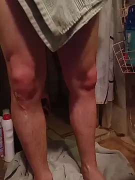 Twoslipperywhenwett online show from December 22, 3:58 am