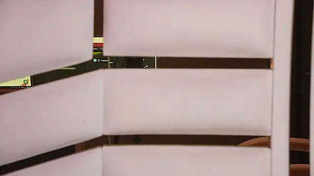 ambar rosse25 online show from March 26, 11:38 am