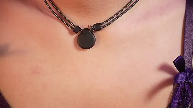 ambar rosse25 online show from April 8, 12:16 pm