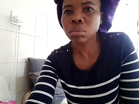 Snapshot of CharlotteXXX chatting on September 26, 10:41 am CharlotteXXX online show from September 26, 10:41 am