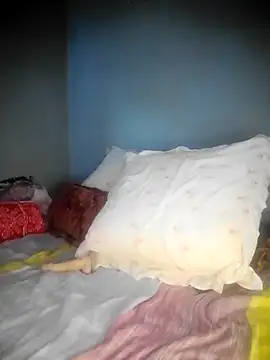 Snapshot of CharlotteXXX chatting on March 15, 12:55 pm CharlotteXXX online show from March 15, 12:55 pm