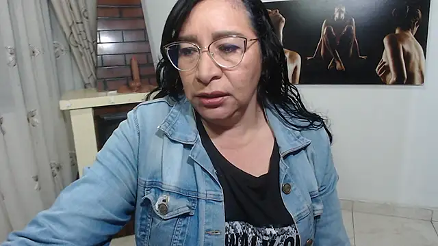 Snapshot of Grace_mature_milf chatting on October 15, 10:26 am Grace mature milf online show from October 15, 10:26 am