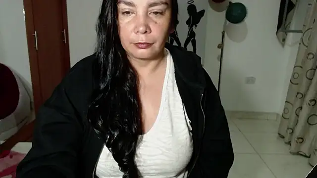 Vivian milf paint online show from October 3, 4:09 am