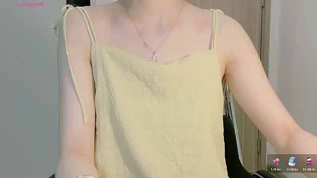 Snapshot of Ryeon_99 chatting on March 25, 2:12 pm Ryeon 99 online show from March 25, 2:12 pm