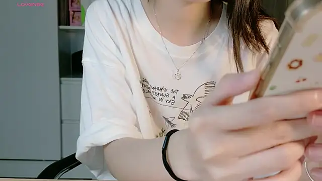 Snapshot of Ryeon_99 chatting on April 4, 3:16 am Ryeon 99 online show from April 4, 3:16 am