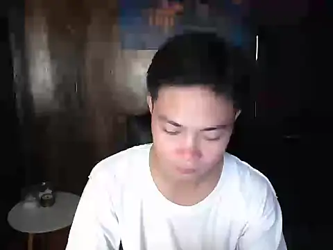 hotzachery online show from April 25, 4:26 am