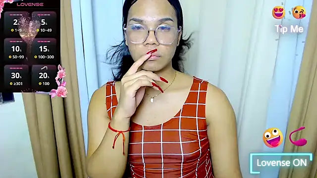 Snapshot of Dream_Mistress chatting on October 22, 5:13 pm Dream Mistress online show from October 22, 5:13 pm