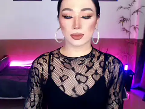 Snapshot of Spicy_kinky chatting on May 12, 5:37 am Spicy kinky online show from May 12, 5:37 am