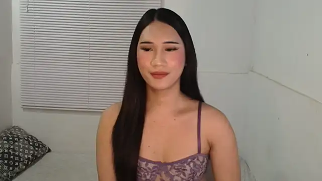 Snapshot of Leighs_Celine chatting on February 2, 5:00 pm Leighs Celine online show from February 2, 5:00 pm