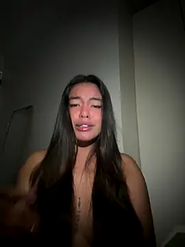 Snapshot of urasianlady chatting on November 13, 12:37 pm urasianlady online show from November 13, 12:37 pm