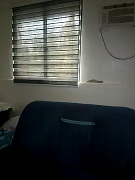 Snapshot of urasianlady chatting on November 14, 12:42 am urasianlady online show from November 14, 12:42 am