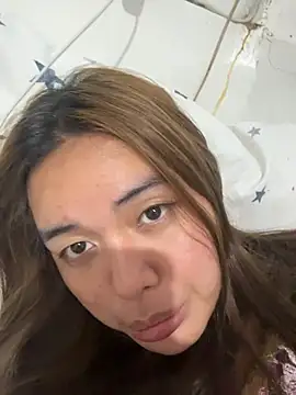 Snapshot of urasianlady chatting on February 3, 6:57 pm urasianlady online show from February 3, 6:57 pm