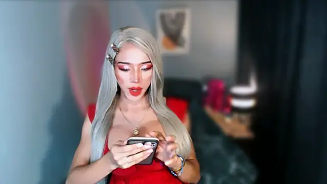 AiraCumSlut online show from May 15, 11:01 pm