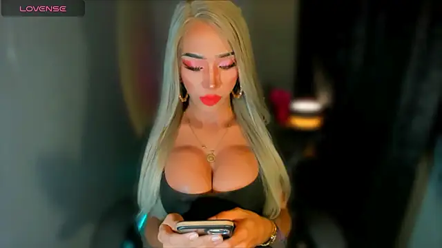 AiraCumSlut online show from May 20, 12:39 am