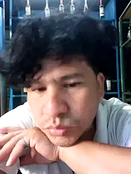 Snapshot of 3-11A chatting on December 17, 2:23 pm 3-11A online show from December 17, 2:23 pm