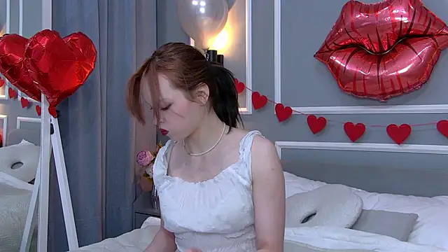 MollyHuntt online show from February 12, 12:49 am