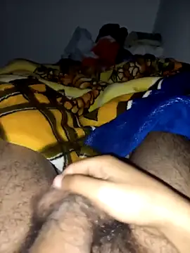 Snapshot of amin20cm chatting on February 12, 11:55 pm amin20cm online show from February 12, 11:55 pm