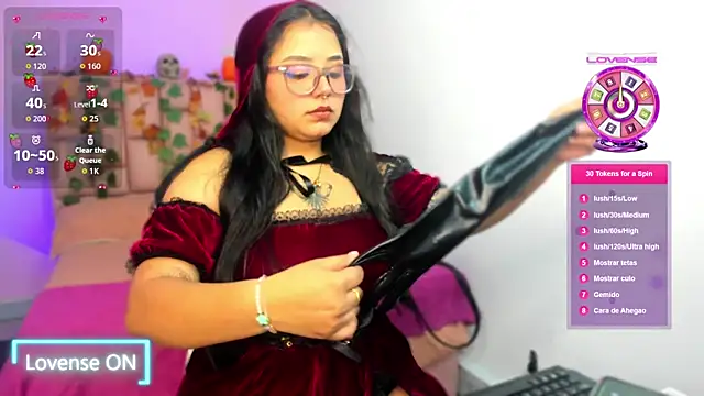 Snapshot of SofiDoll_cg chatting on October 31, 12:39 pm SofiDoll cg online show from October 31, 12:39 pm