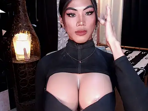 DAYANARAHFOX online show from October 7, 2:36 pm