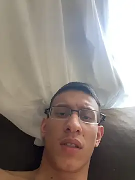 Snapshot of safadezanunes2 chatting on September 10, 3:45 pm safadezanunes2 online show from September 10, 3:45 pm