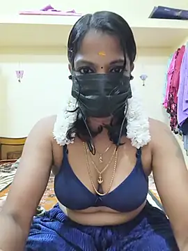 Tamil Ishu online show from August 5, 4:32 pm