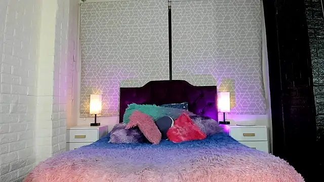 Zamara Kleii online show from October 3, 3:25 am