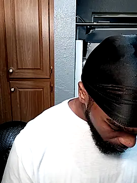 EbonyKing69 online show from November 1, 1:51 am