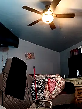 EbonyKing69 online show from December 5, 1:14 am