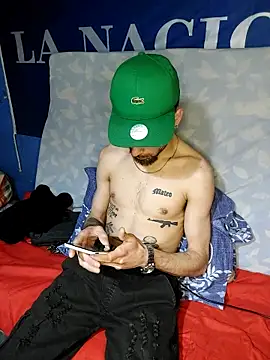 Snapshot of Demian24_ chatting on September 19, 12:45 am Demian24 online show from September 19, 12:45 am