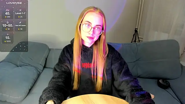 Snapshot of MewStella chatting on September 22, 3:58 pm MewStella online show from September 22, 3:58 pm