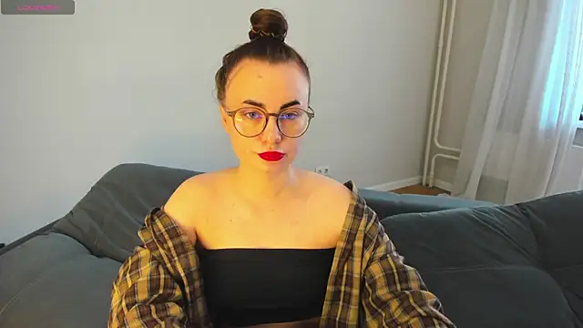 MewStella online show from April 28, 8:19 am