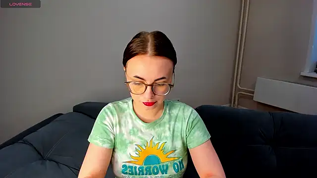 MewStella online show from May 17, 10:50 pm