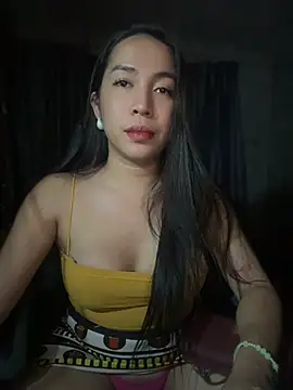 Snapshot of NicoleRoseTS chatting on April 14, 3:29 pm NicoleRoseTS online show from April 14, 3:29 pm