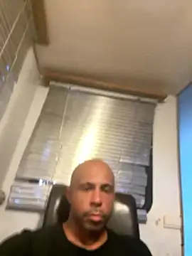Snapshot of Rcarrasco15 chatting on April 14, 11:44 pm Rcarrasco15 online show from April 14, 11:44 pm