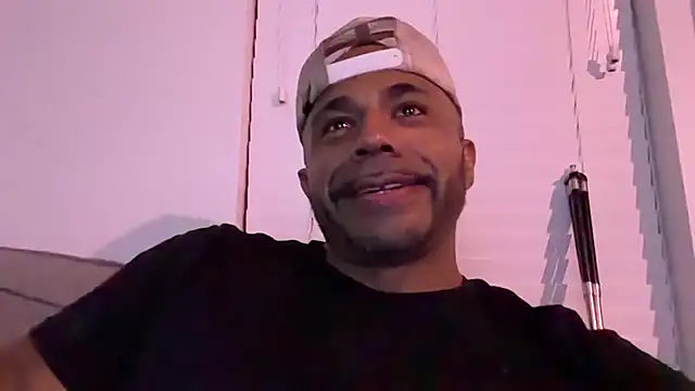 Snapshot of Rcarrasco15 chatting on June 3, 9:01 am Rcarrasco15 online show from June 3, 9:01 am