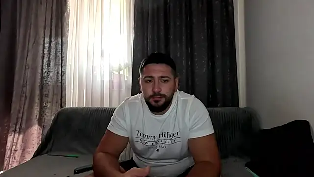 Snapshot of Gold_Alpha_Boy chatting on September 18, 11:12 am Gold Alpha Boy online show from September 18, 11:12 am